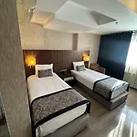 Hotel Grand