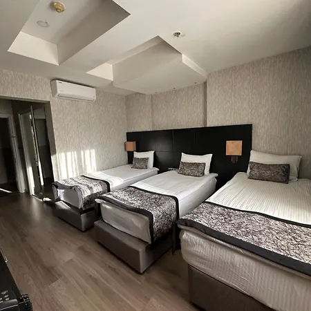 Grand Hotel